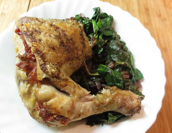 Rotwein-Spinat  mit Chorizo-H&auml;hnchenschenkel